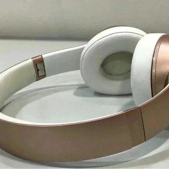 Beats by Dr. Dre Solo3 Wireless‎ Headphones Rosie pink - Picture 5 of 9